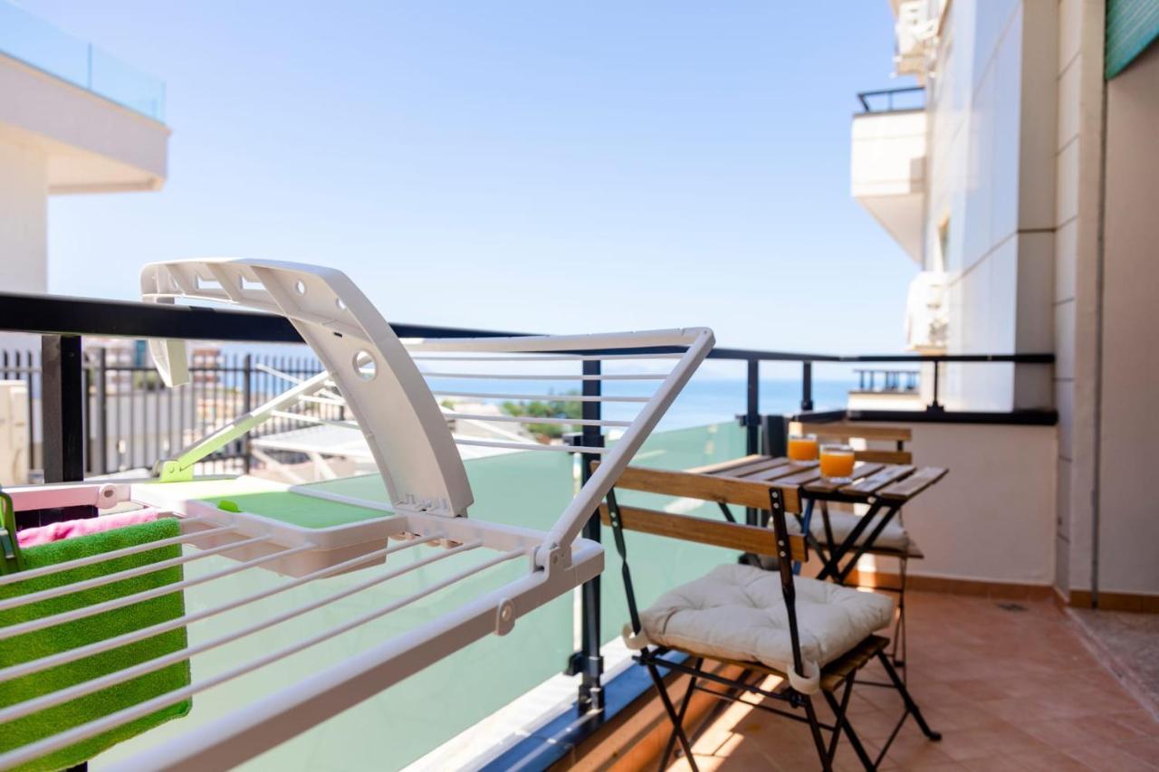 Bay Inn Apartment Sea Front Влёра Экстерьер фото