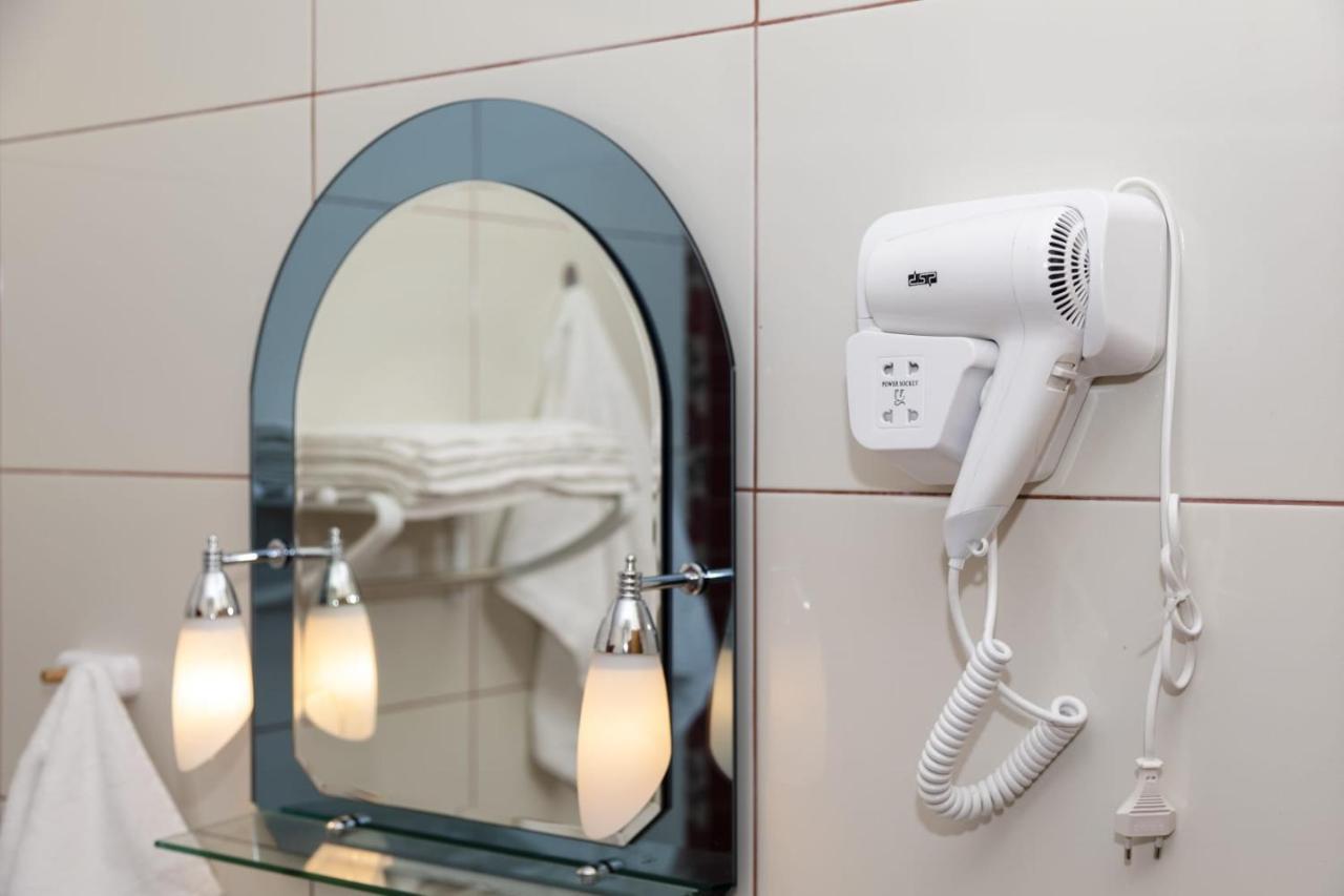 Bay Inn Apartment Sea Front Влёра Экстерьер фото